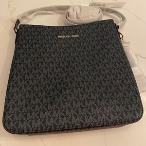 Navy blue Michael Kors crossbody